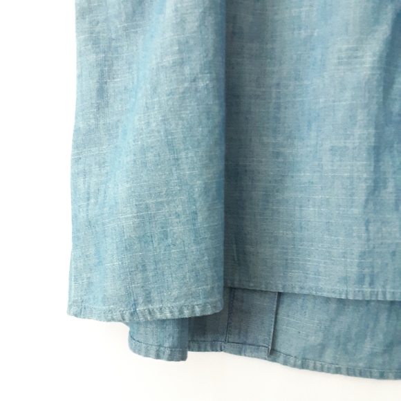 J. Crew tank top light blue chambray blouse faux button front women size medium - Picture 3 of 12